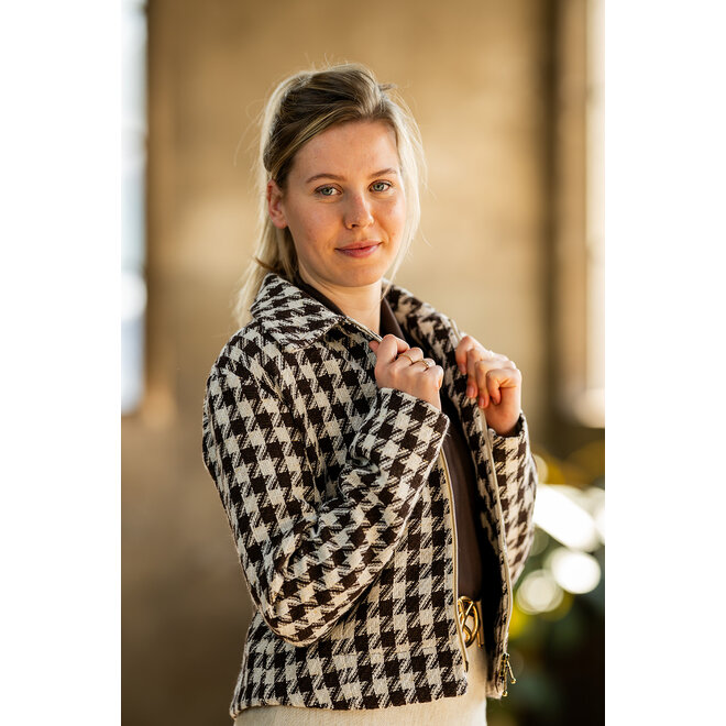 Jasje Elleke donkerbruin