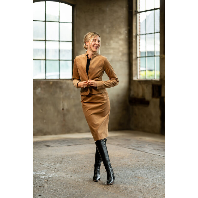 Rok Hilde camel