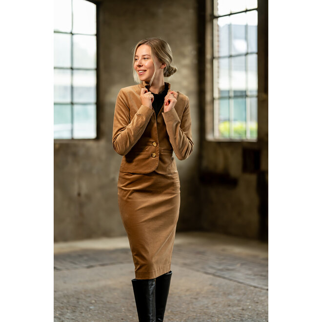 Rok Hilde camel