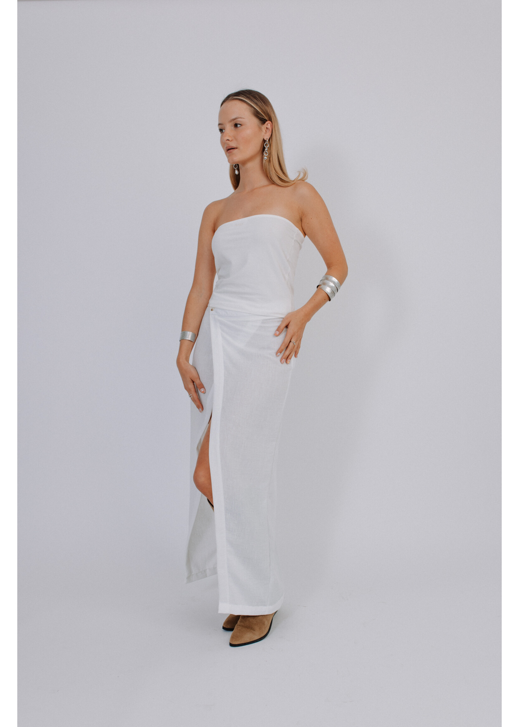 GISÈLE THE LABEL  LIPA MAXI SKIRT WHITE