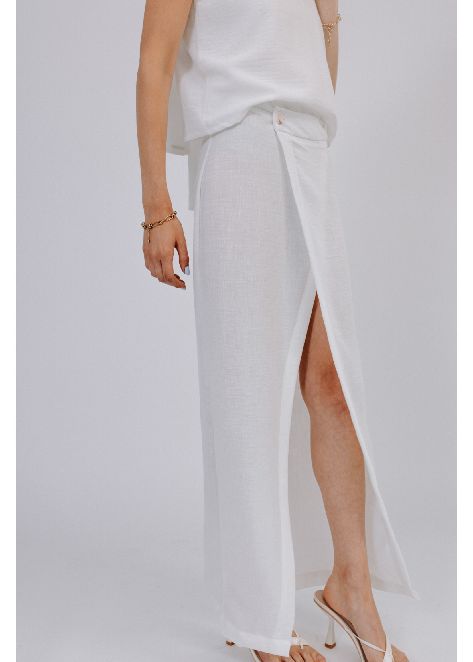 GISÈLE THE LABEL  LIPA MAXI SKIRT WHITE