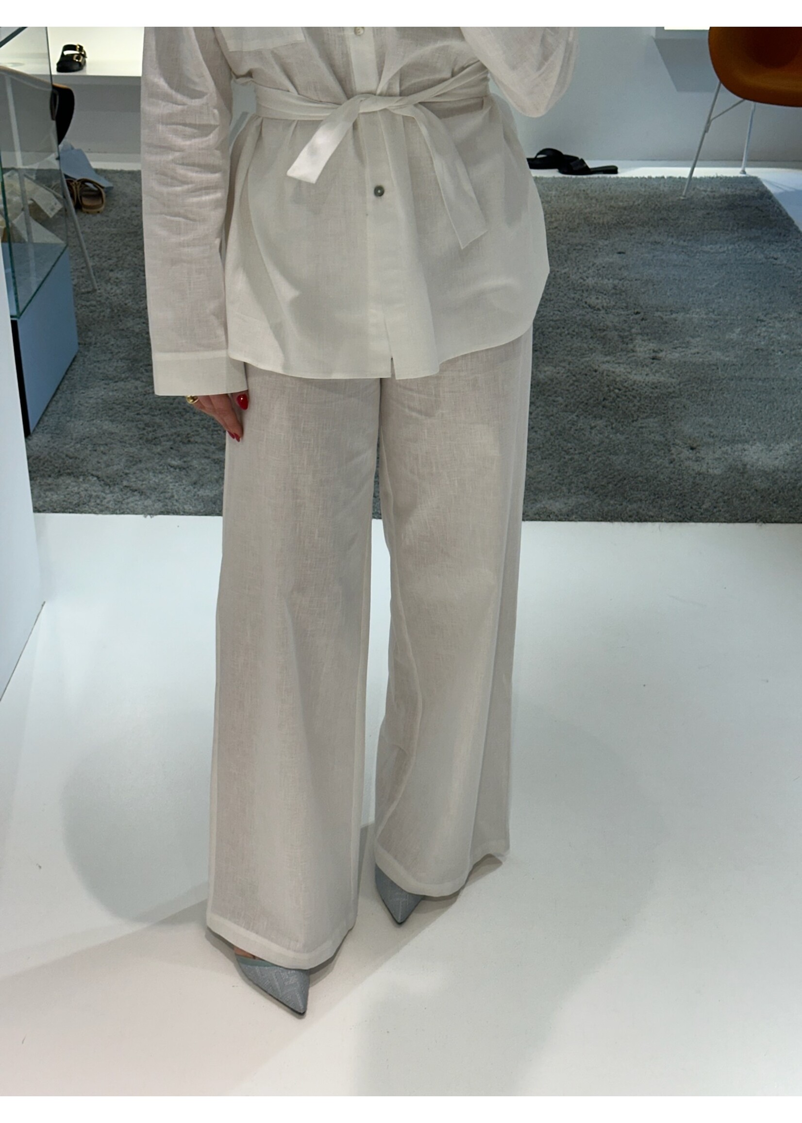 GISÈLE THE LABEL  ELOISE TROUSERS WHITE