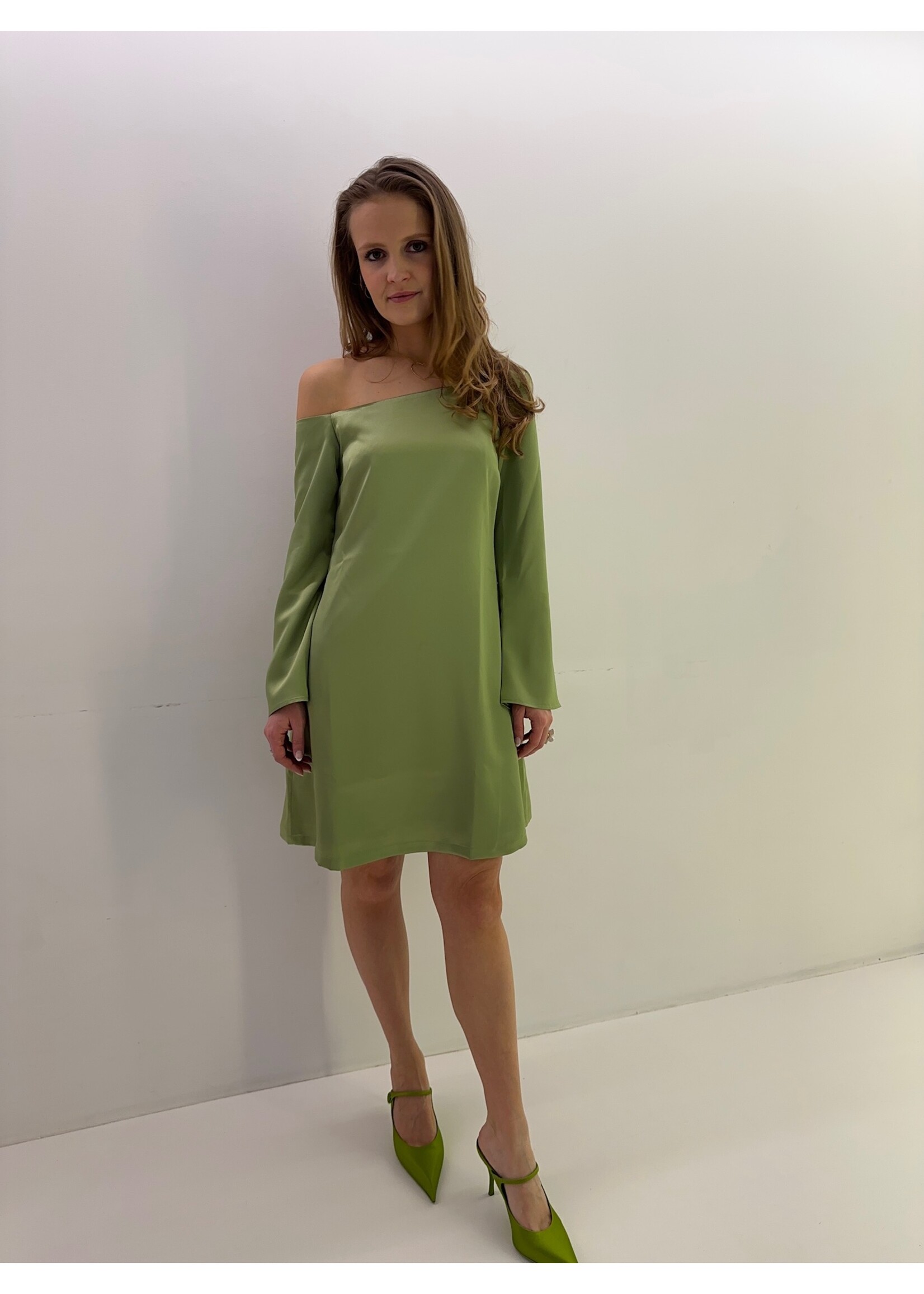 GISÈLE THE LABEL  OPEN SHOULDER MINI DRESS OLIVE GREEN