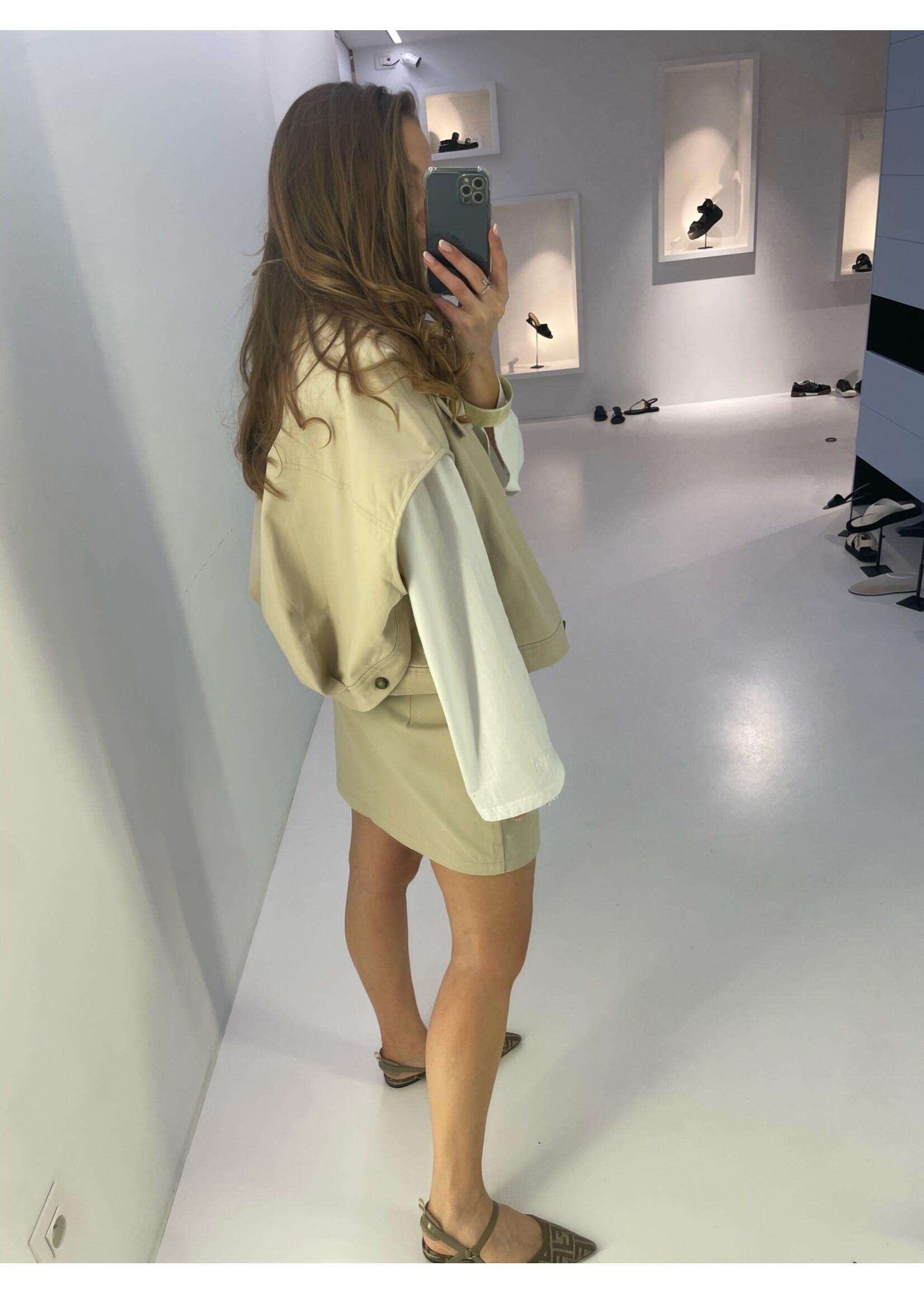 GISÈLE THE LABEL  SLEEVELESS TRENCH  JACKET