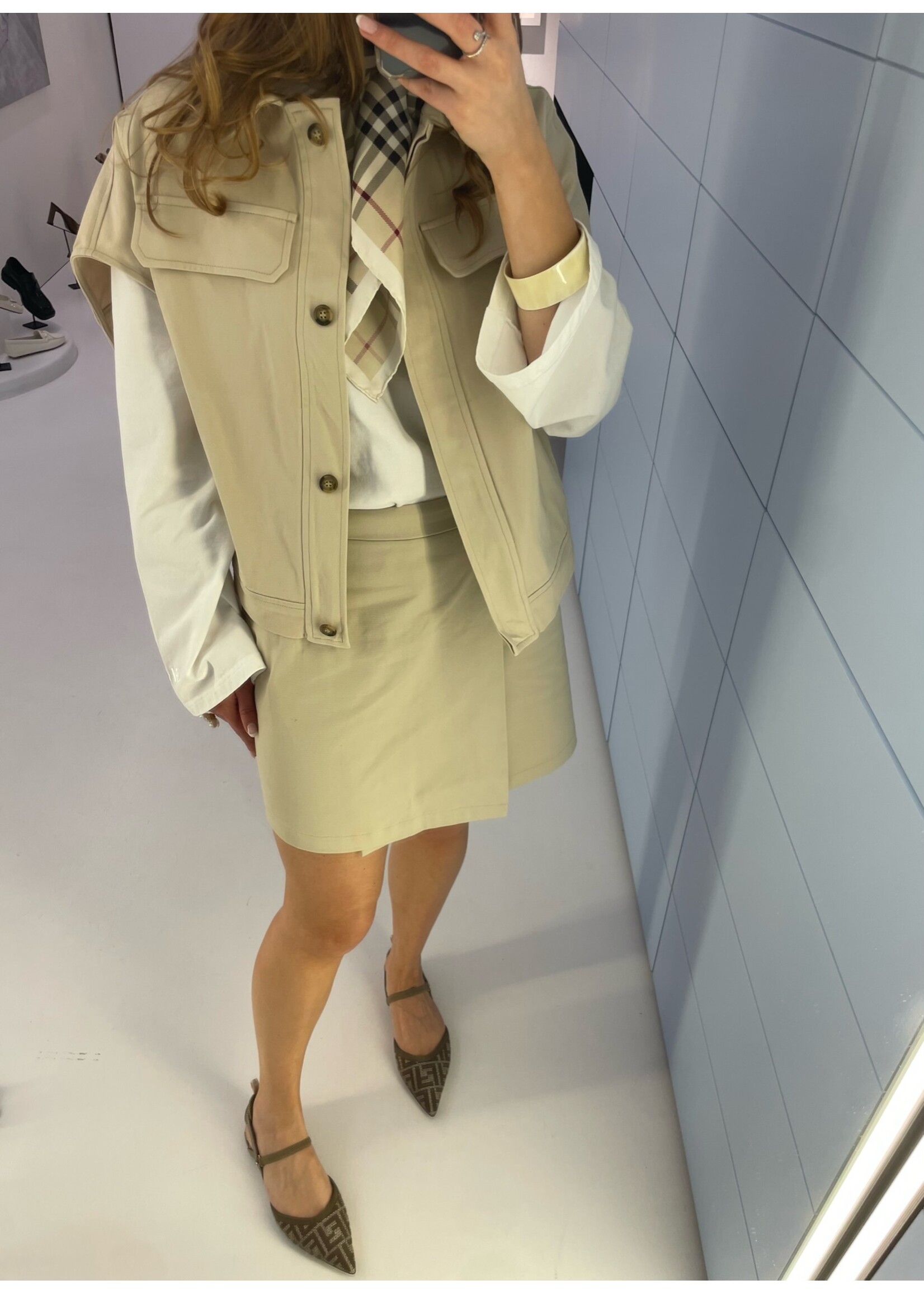 GISÈLE THE LABEL  SLEEVELESS TRENCH  JACKET