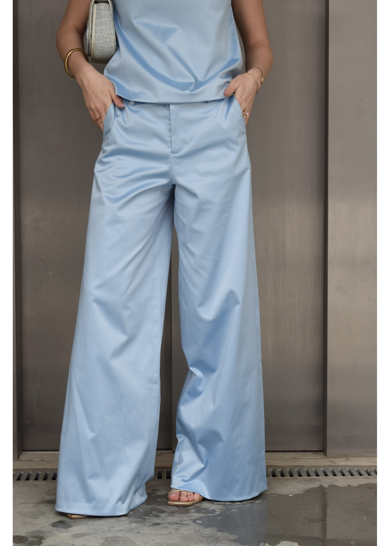 GISÈLE THE LABEL  MERLOT TROUSERS BLUE