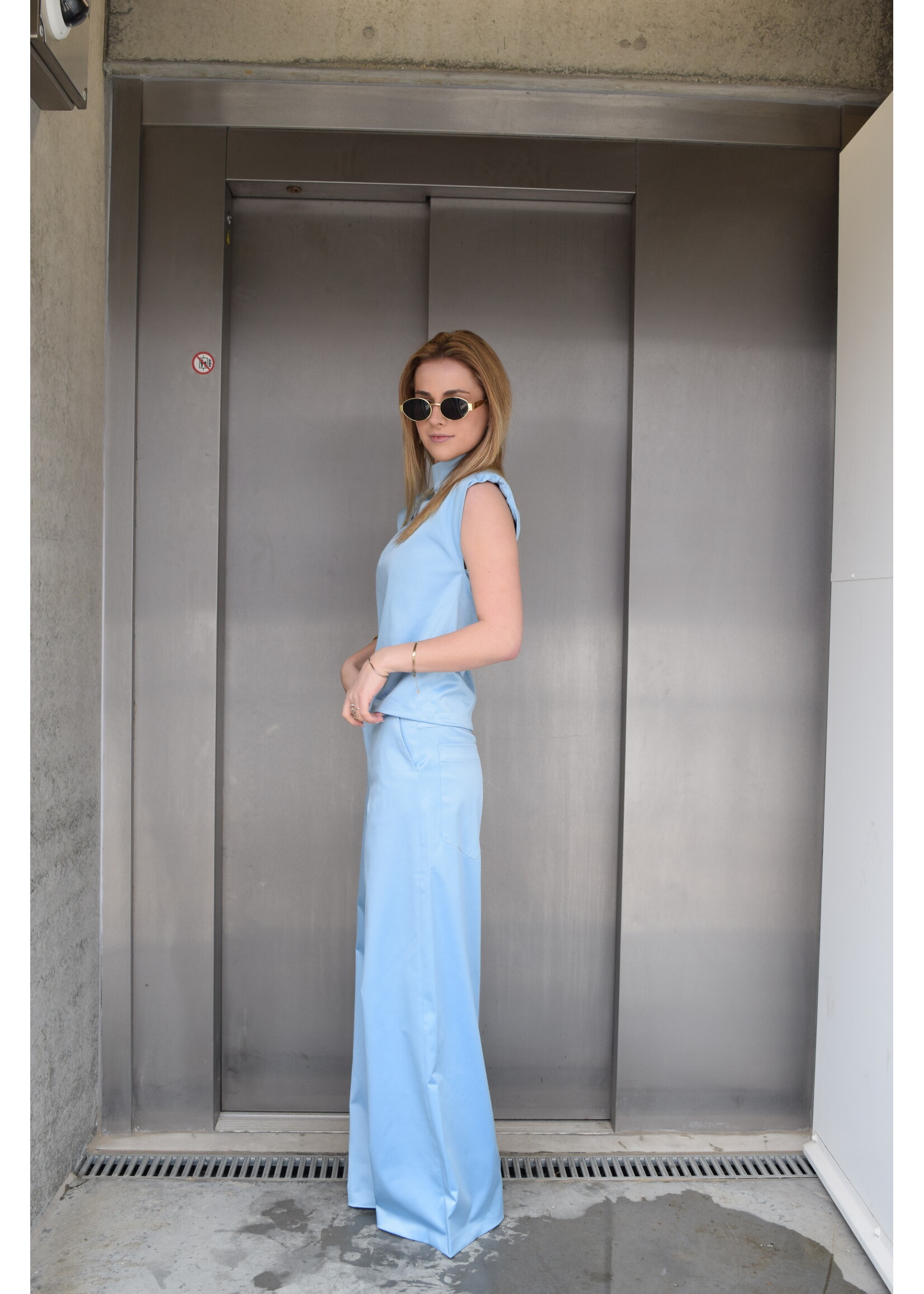 GISÈLE THE LABEL  MERLOT TROUSERS BLUE