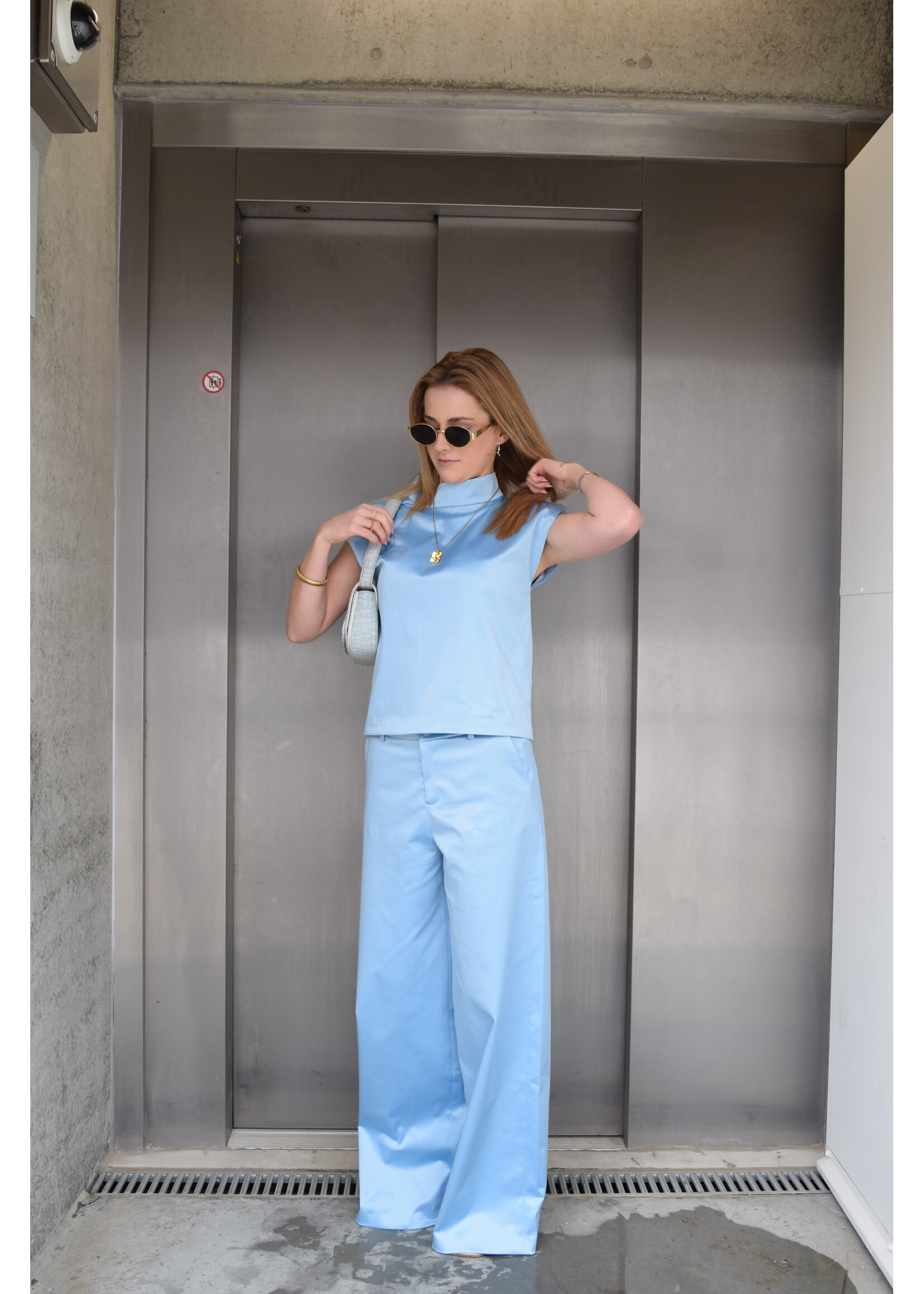 GISÈLE THE LABEL  MERLOT TROUSERS BLUE