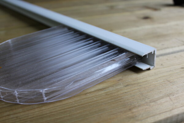 Polycarbonaat Afsluitprofiel 98cm