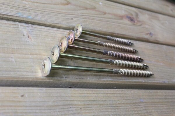 Schotelschroef 8 mm per stuk