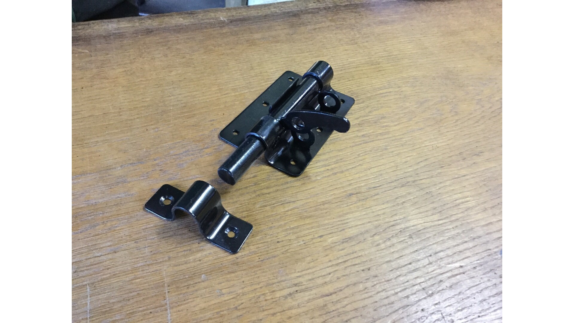 plaatgrendel schuif Zwart 100x70  met hangslot gat