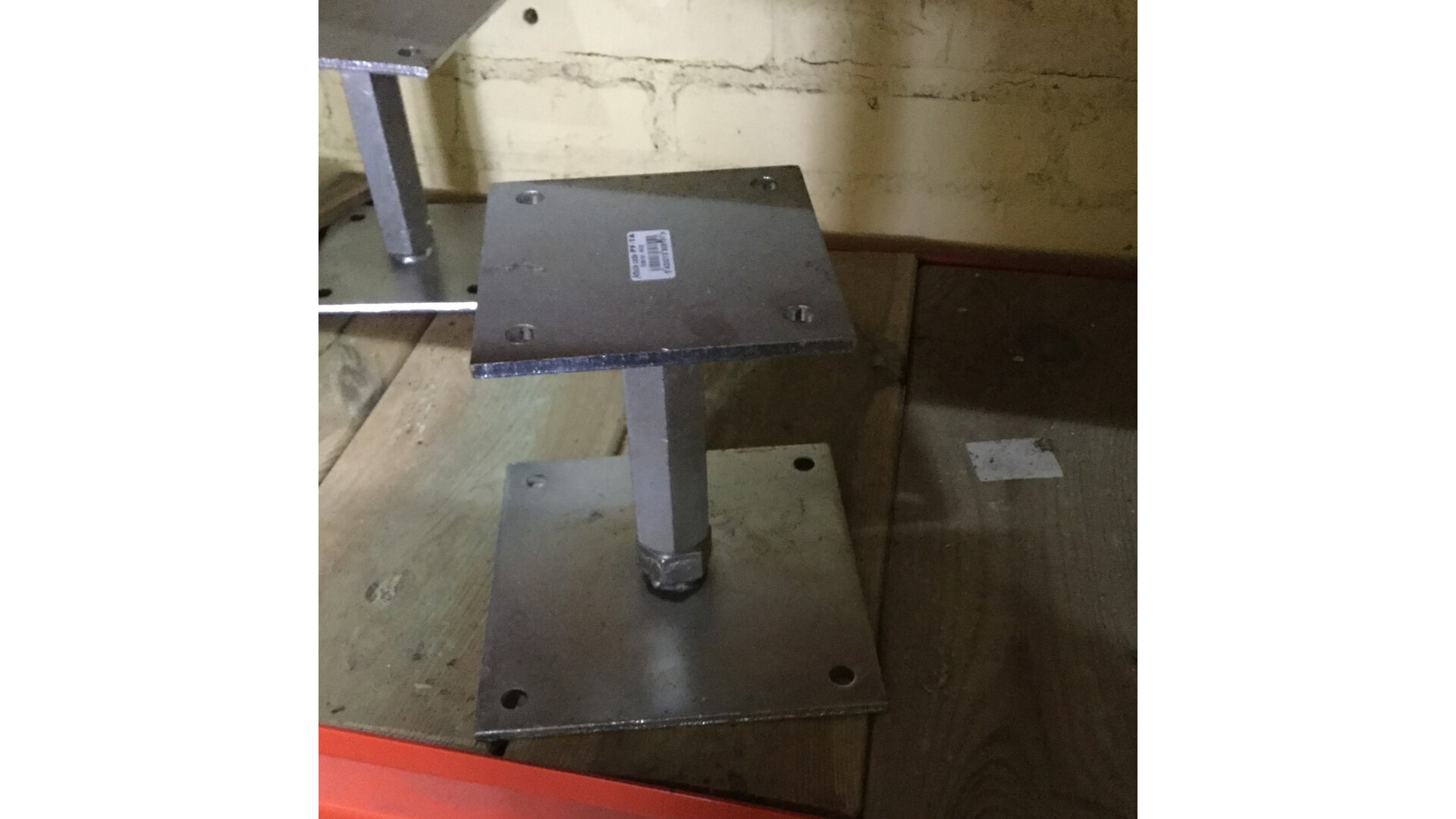 Verstelbaar paaldrager 12x12 > 16x16