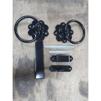 Ringsluiting met rozet Zwart