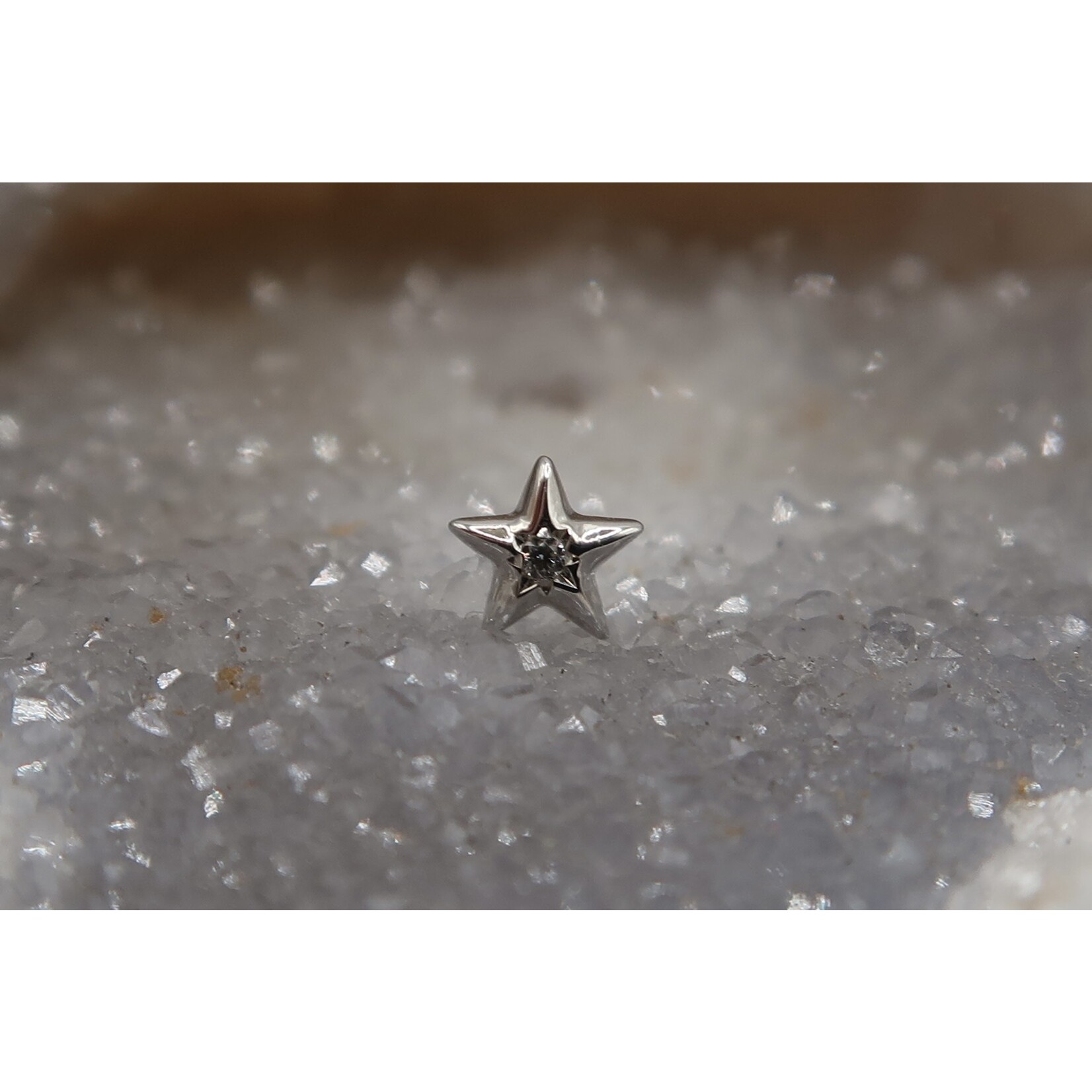 Buddha jewelry Stellar 4mm with cubic  Zirkonia 14k wit goud