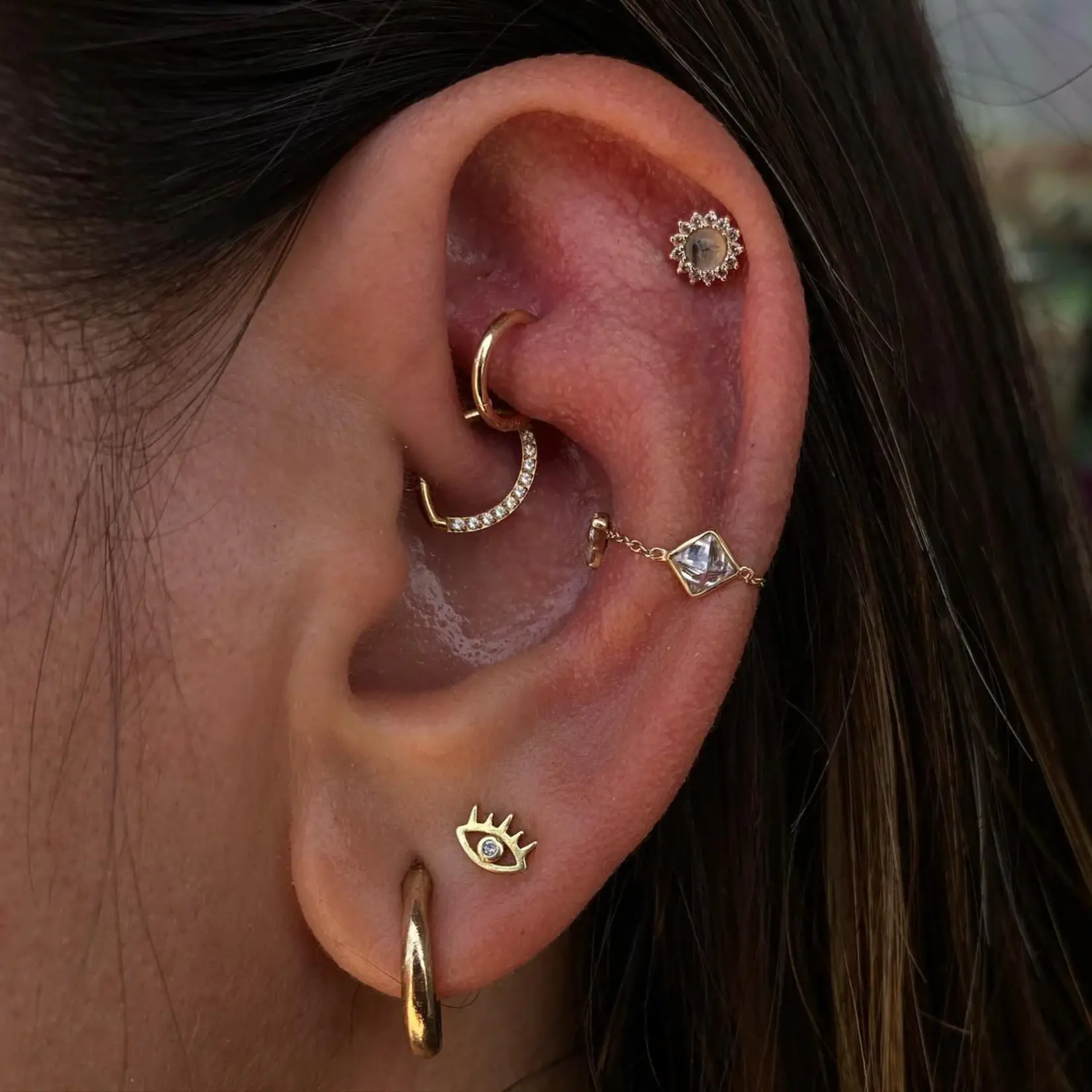 Buddha jewelry Delphine Toermalijnkwarts en Witte Saffier 14k geel goud