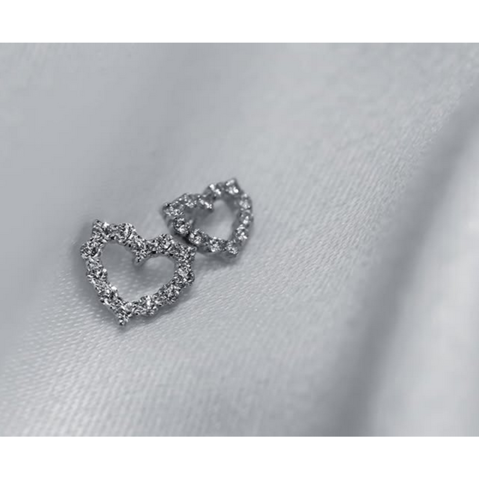 Heart met cubic zirconia 14k massief goud