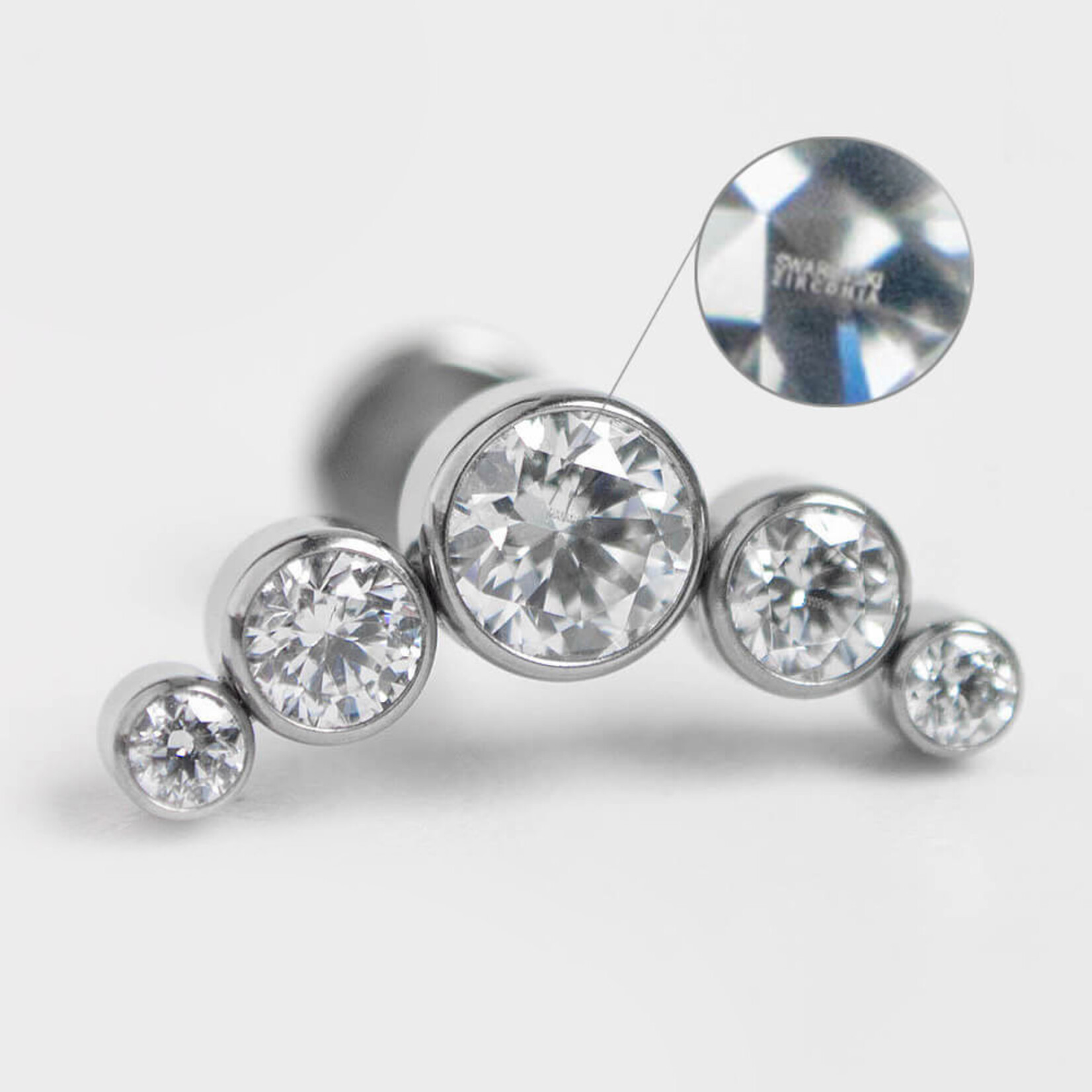 Cluster met 5 Swarovski zirconia