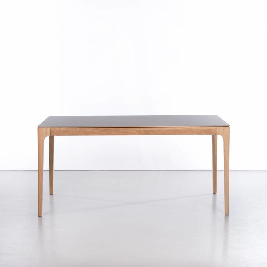 Extendable Wooden Table Rikke Sav & Økse Extendable Wooden Table Rikke