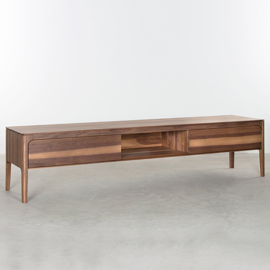 Scandinavisch TV-meubel Rikke Sav & Økse Scandinavisch TV-meubel Rikke