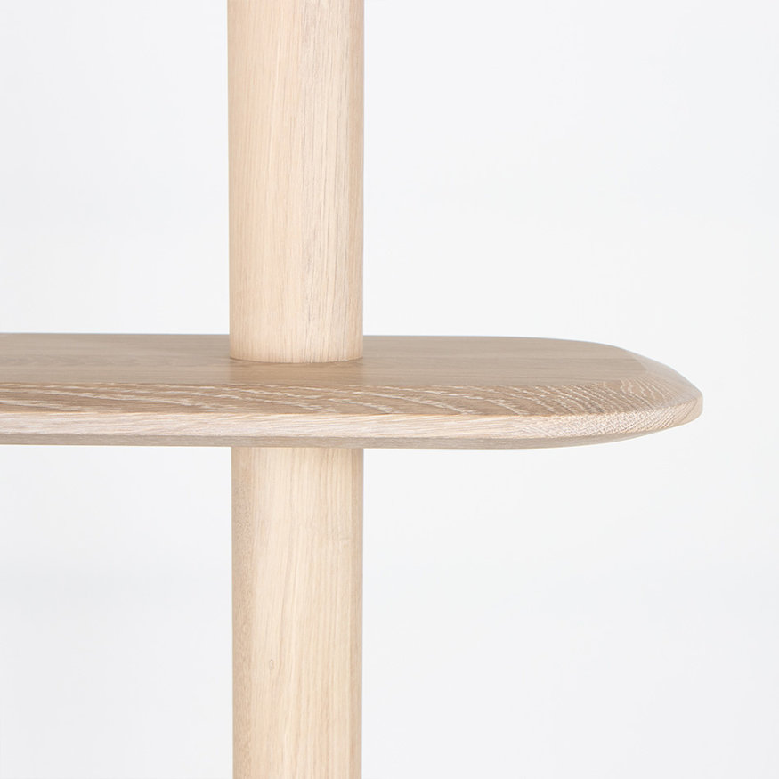 Sav & Økse Scandinavian Wall Cabinet Olger