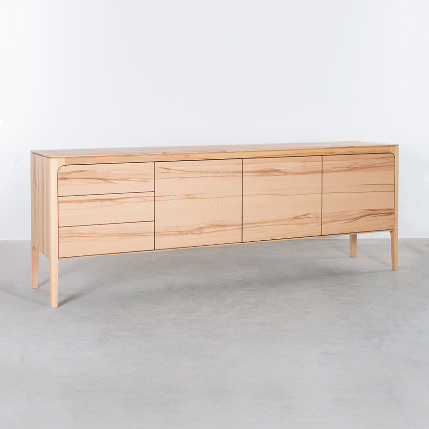 Scandinavian Sideboard Rikke 4-Compartment Sav & Økse Scandinavian Sideboard Rikke 4-Compartment