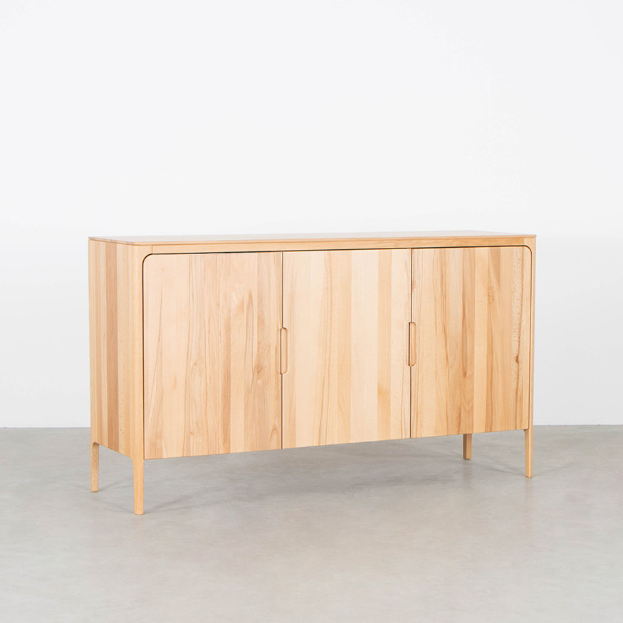 Scandinavian Highboard Cabinet Rikke 3-doors Sav & Økse Scandinavian Highboard Cabinet Rikke 3-doors