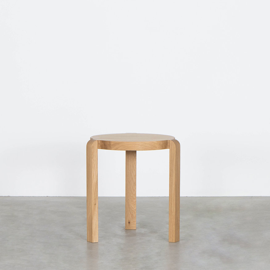 Sav & Økse Round Side Table Fraek