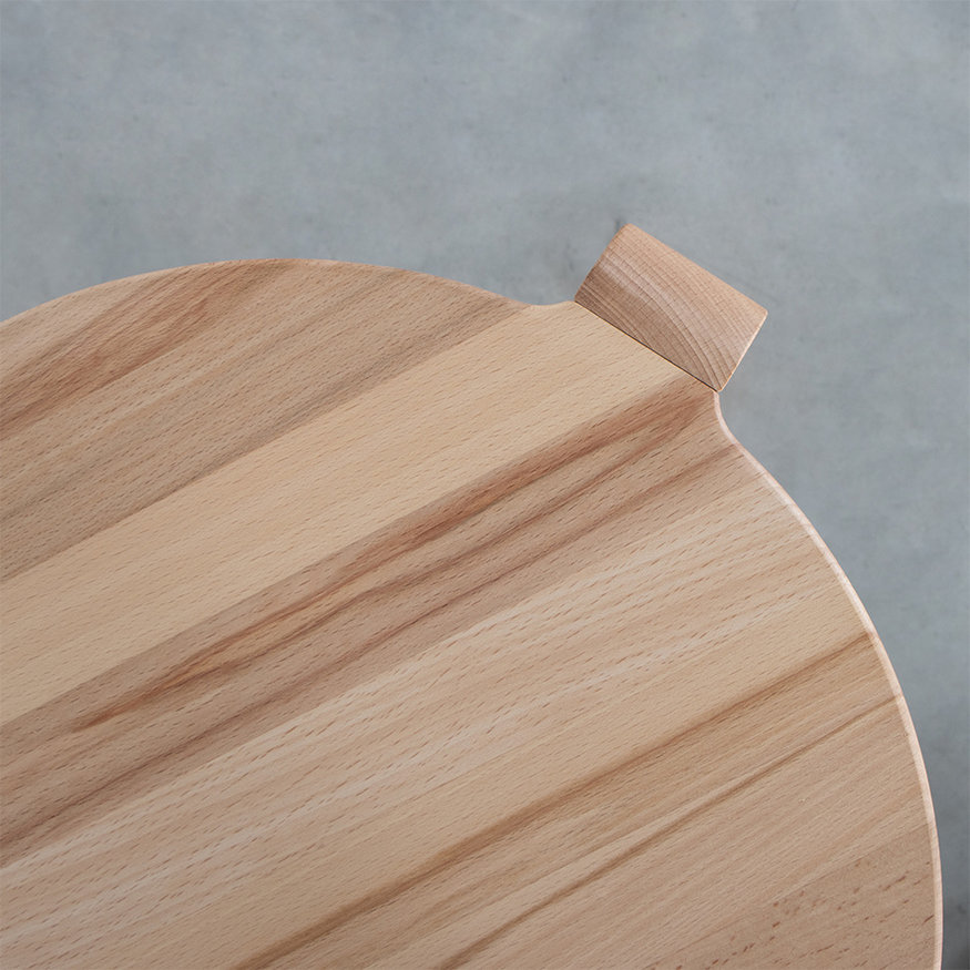 Sav & Økse Round Side Table Fraek