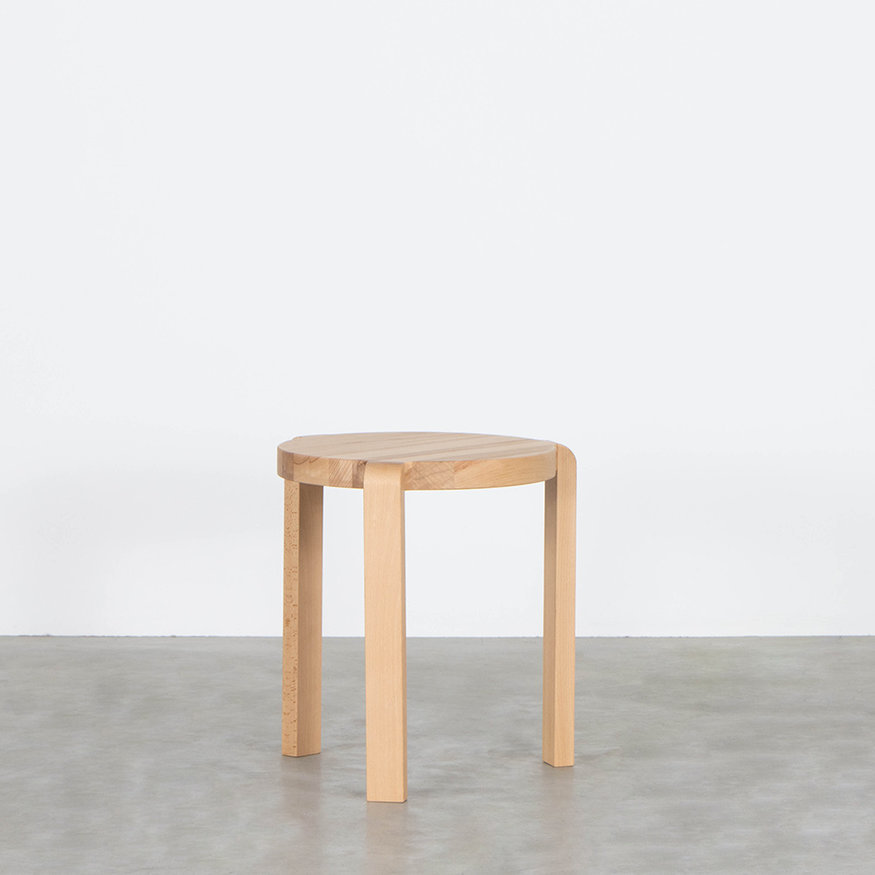 Sav & Økse Round Side Table Fraek