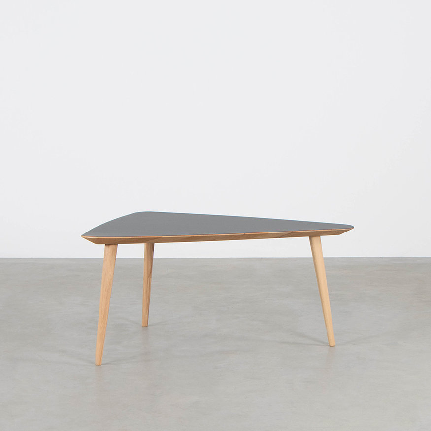 Sav & Økse Tomrer Coffee Table Triangle Beech