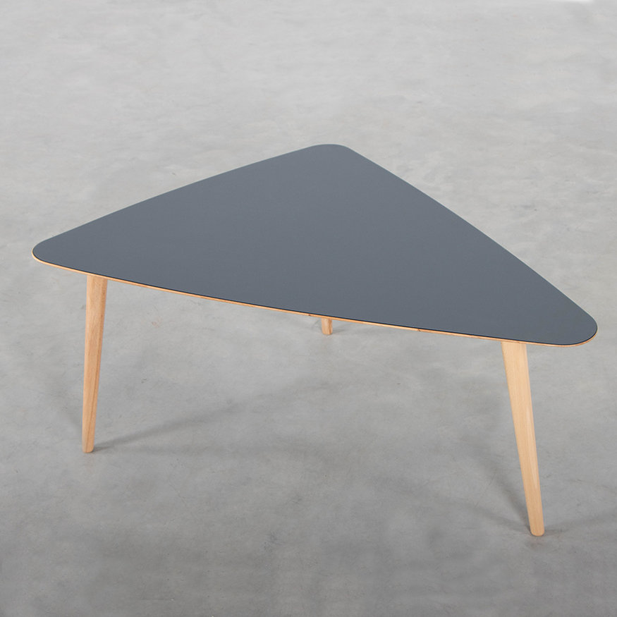 Sav & Økse Tomrer Coffee Table Triangle Beech