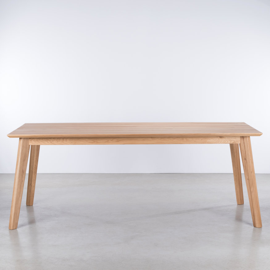 Scandinavian Dining Table Gunni Sav & Økse Scandinavian Dining Table Gunni