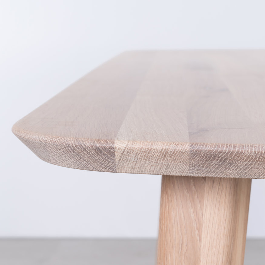 Scandinavian Dining Table Tomrer Sav & Økse Scandinavian Dining Table Tomrer