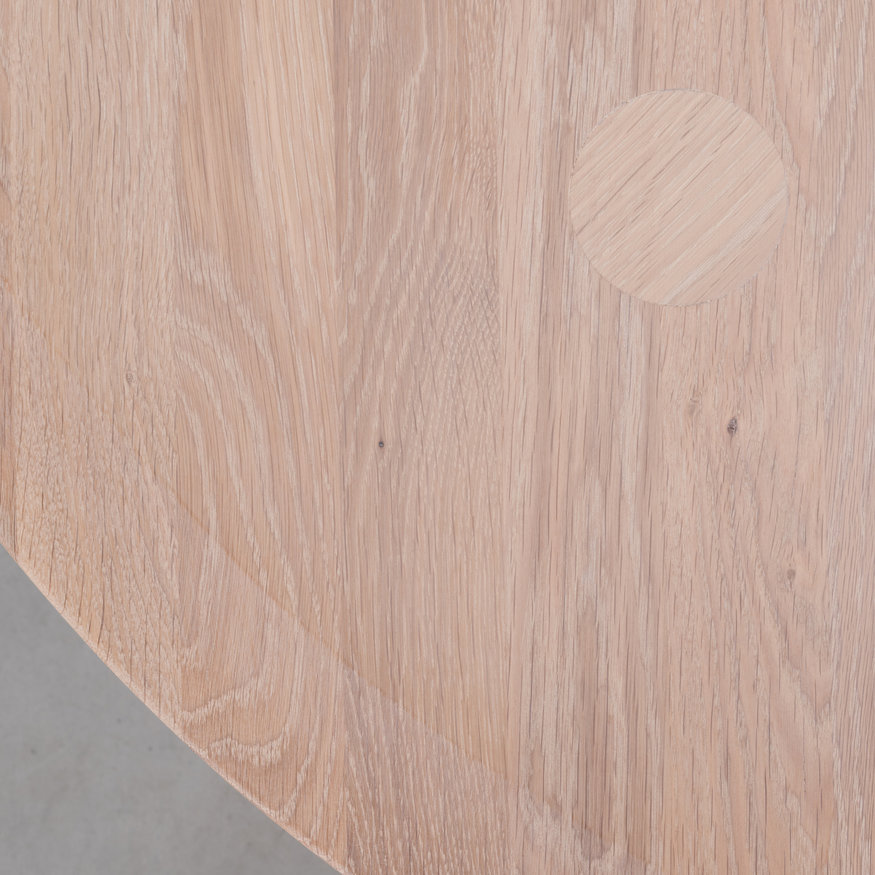 Sav & Økse Scandinavische Ronde Tafel Olger