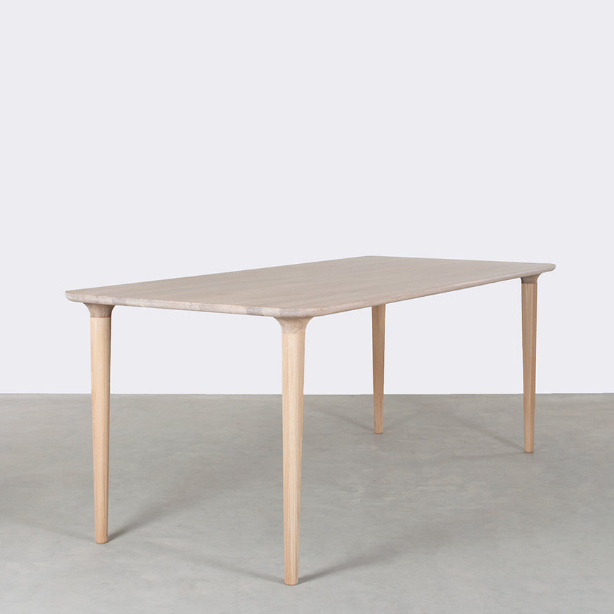Sav & Økse Scandinavische Eettafel Trompet