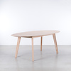 Sav & Økse Samt Oval Table