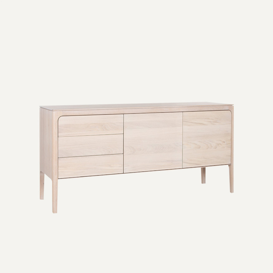 Scandinaisch Dressoir Rikke 3-Vak Sav & Økse Scandinaisch Dressoir Rikke 3-Vak