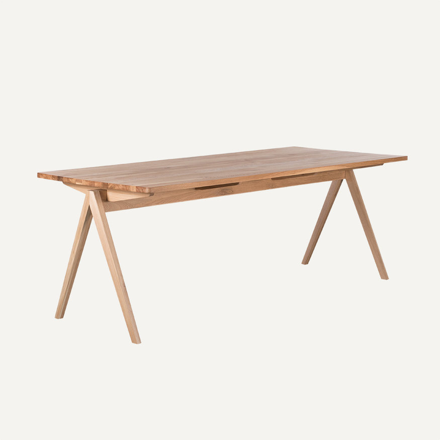 Sav & Økse TD4 Table