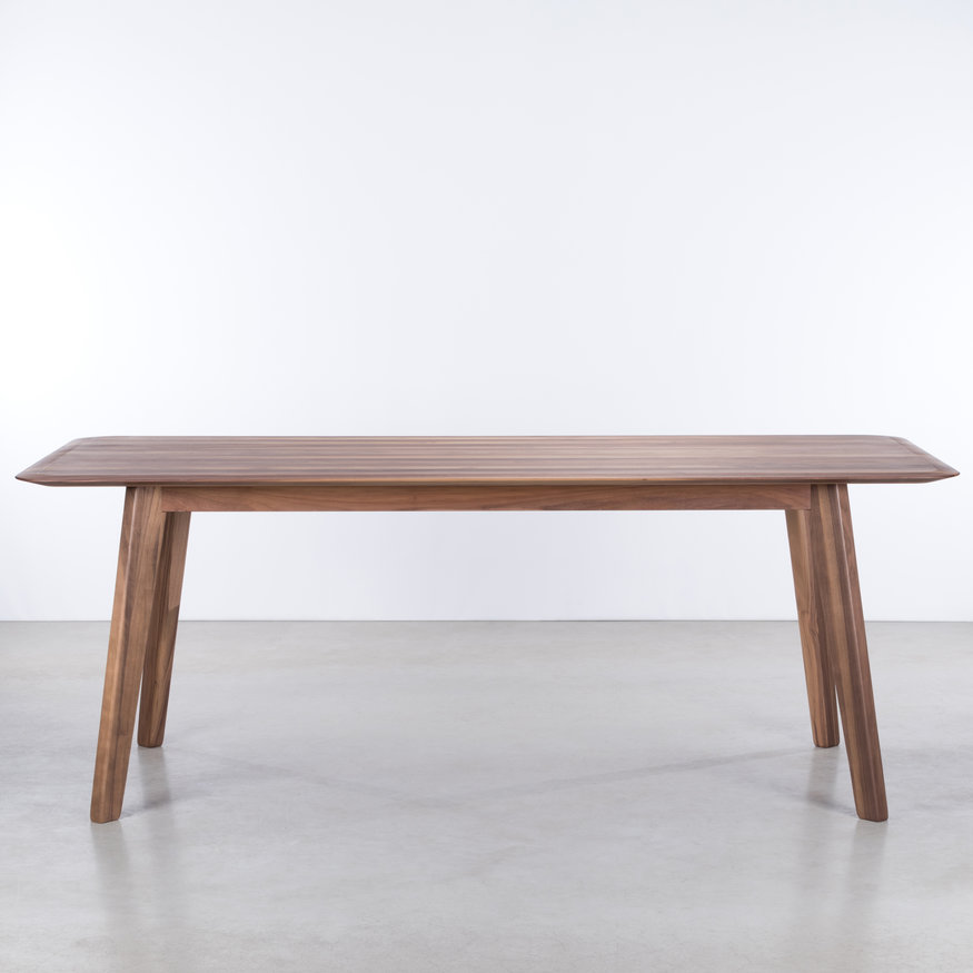 Sav & Økse Scandinavian Dining Table Samt