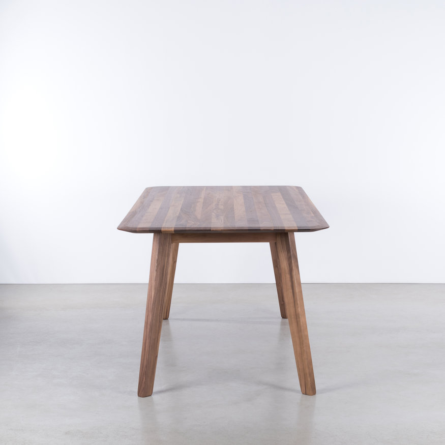 Sav & Økse Scandinavian Dining Table Samt