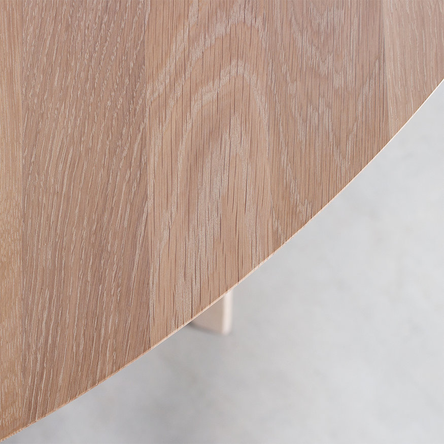 Round Extendable Table Nonne Sav & Økse Round Extendable Table Nonne