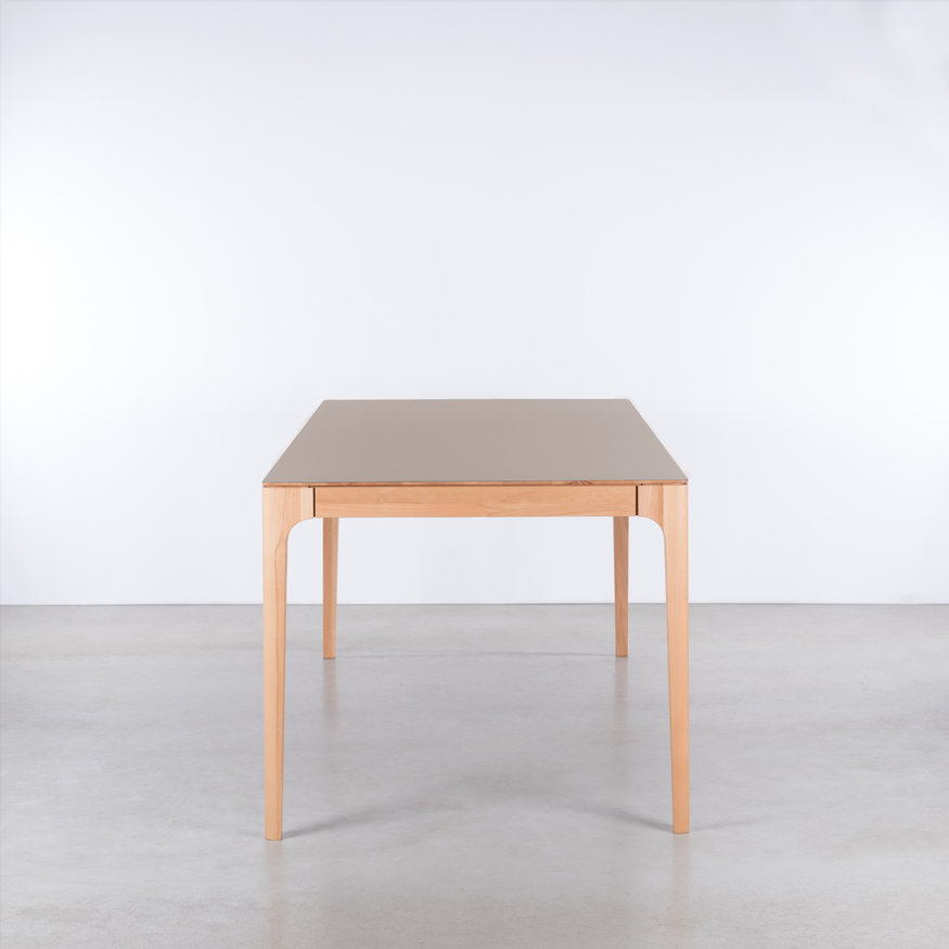 Sav & Økse Scandinavian Dining Table Rikke