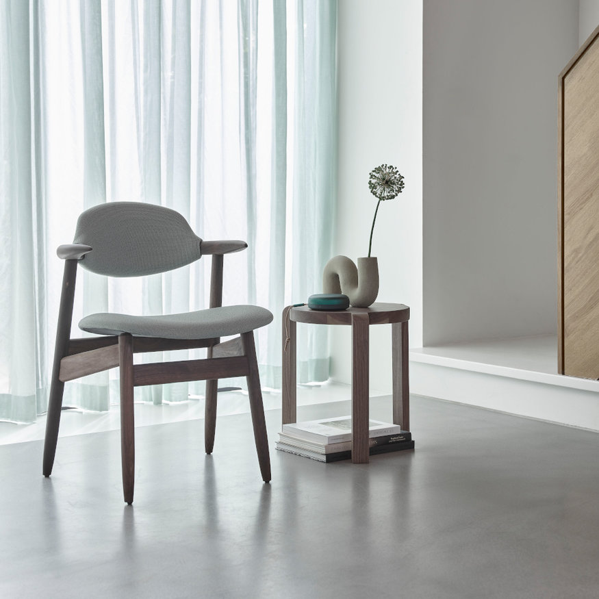 Sav & Økse Round Side Table Fraek
