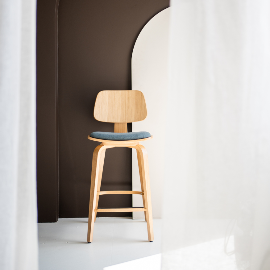 Sav & Økse Junni Counter Bar Chair | Seat Height 68 cm