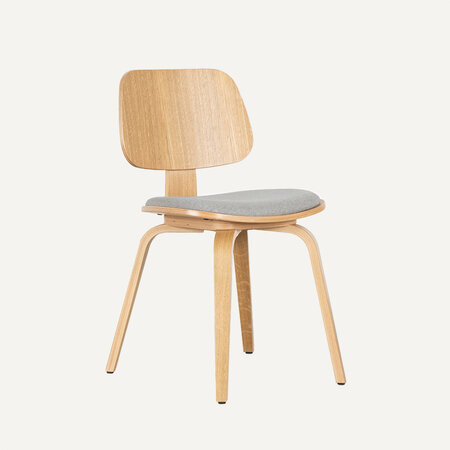 Junni Oak | Seat Steel