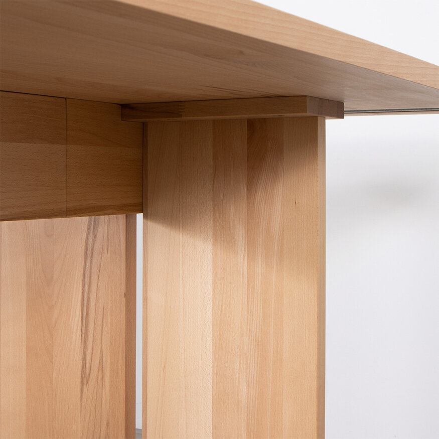 Sav & Økse Scandinavian Dining Table Julma