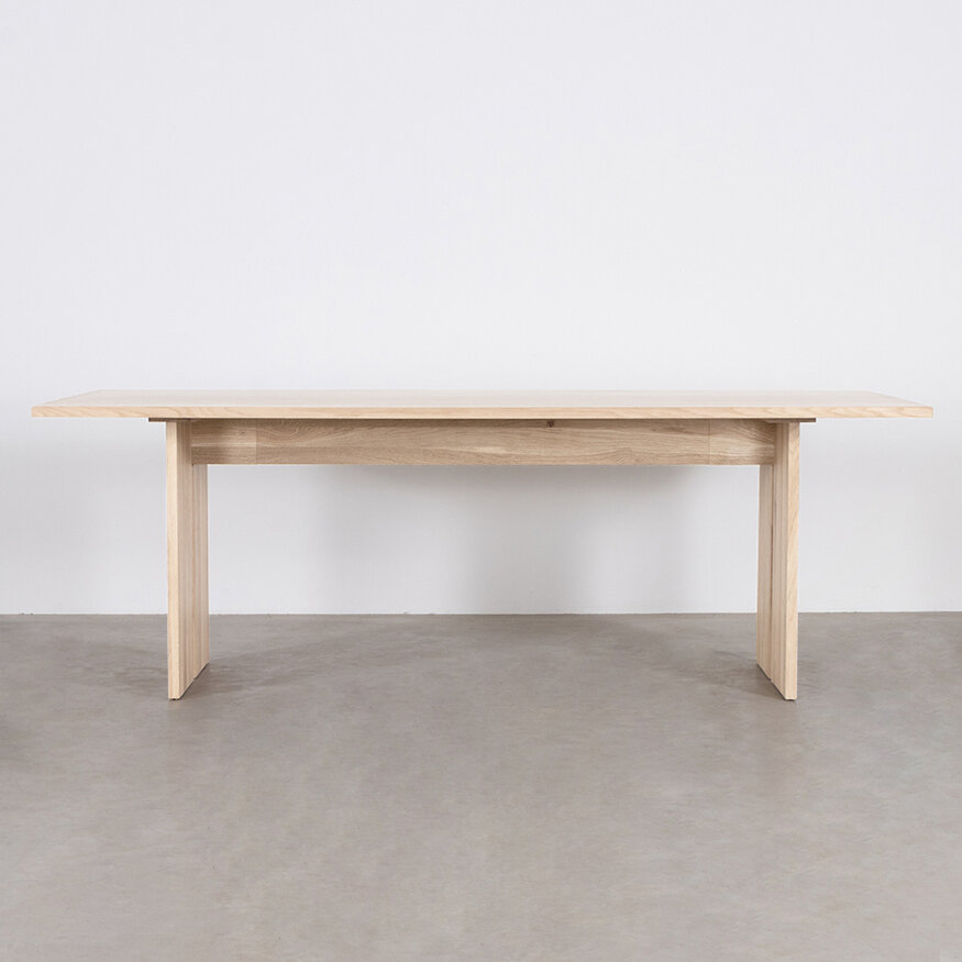 Scandinavische Eettafel Julma Sav & Økse Scandinavische Eettafel Julma
