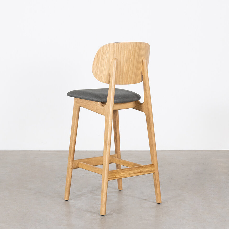 Sav & Økse Sinni Counter Bar Chair | Seat Height 69 cm