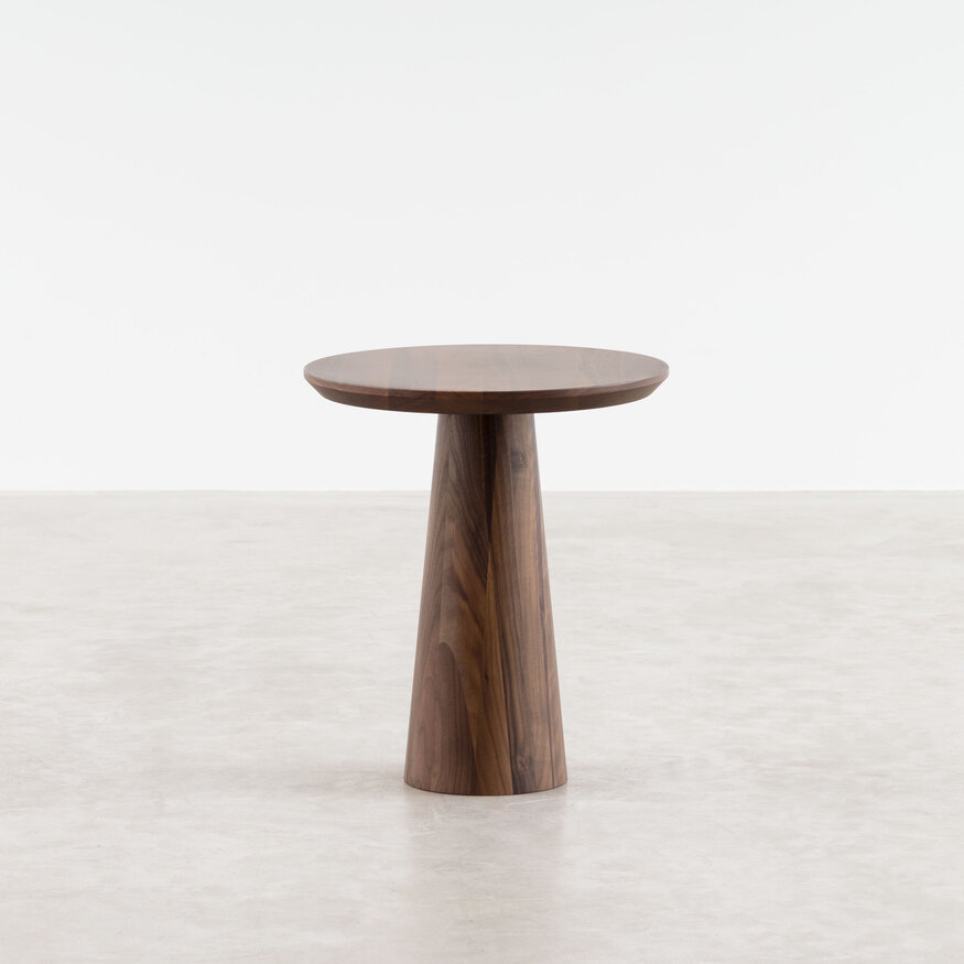 Sav & Økse Sød Side Table Conical