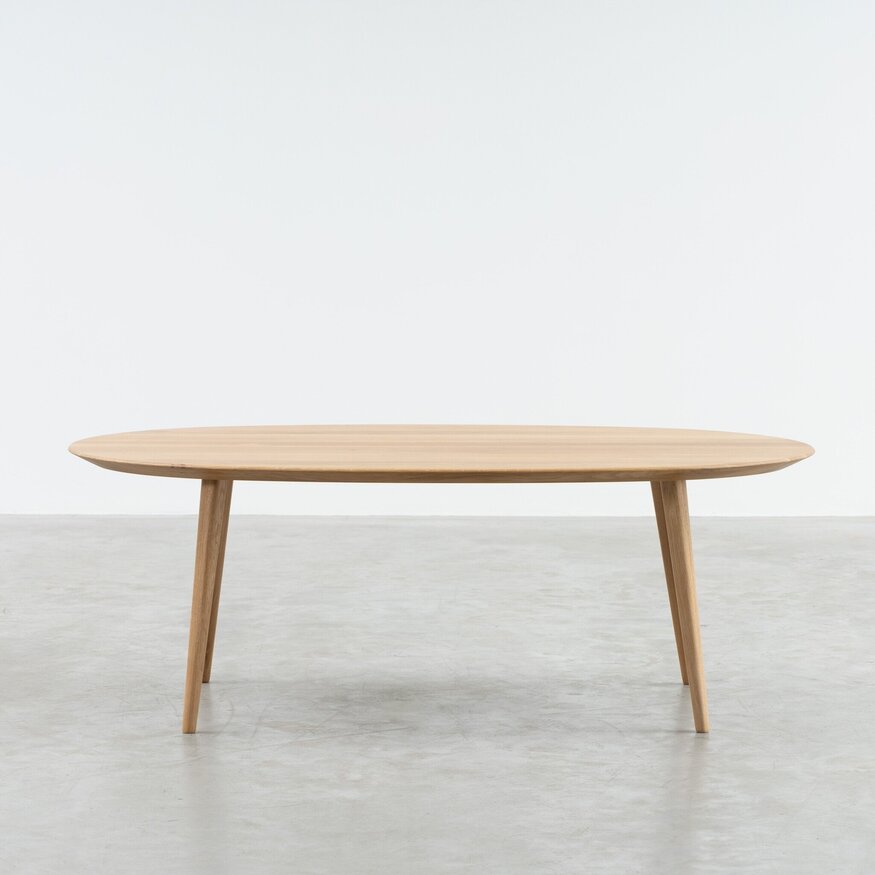 Scandinavian Oval Coffee Table Tomrer Sav & Økse Scandinavian Oval Coffee Table Tomrer